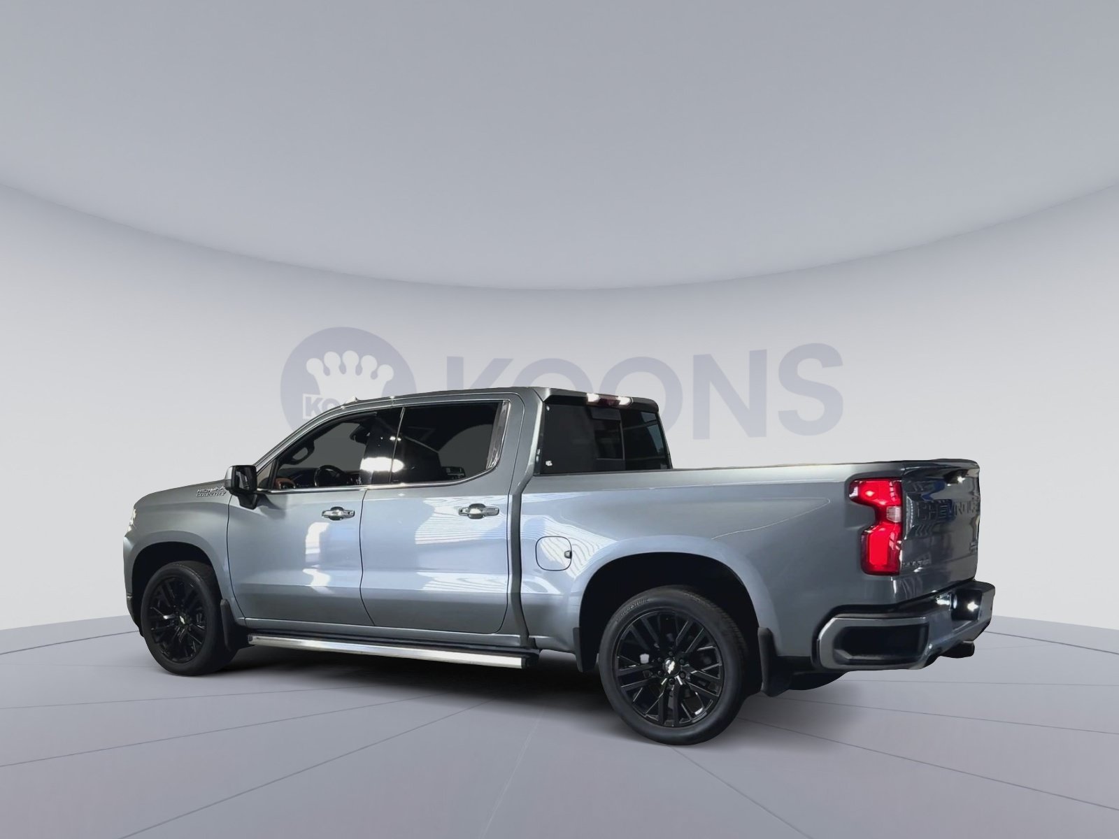 Used 2020 Chevrolet Silverado 1500 High Country w/ Technology Package AWD/4WD image 8