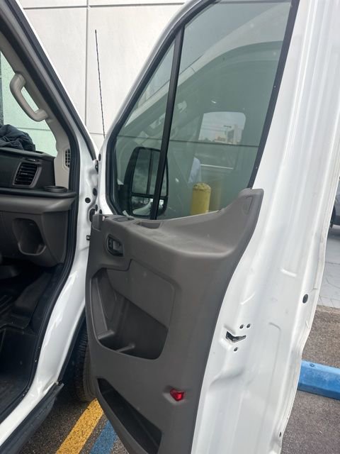 Used 2020 Ford Transit 250 Medium Roof image 5