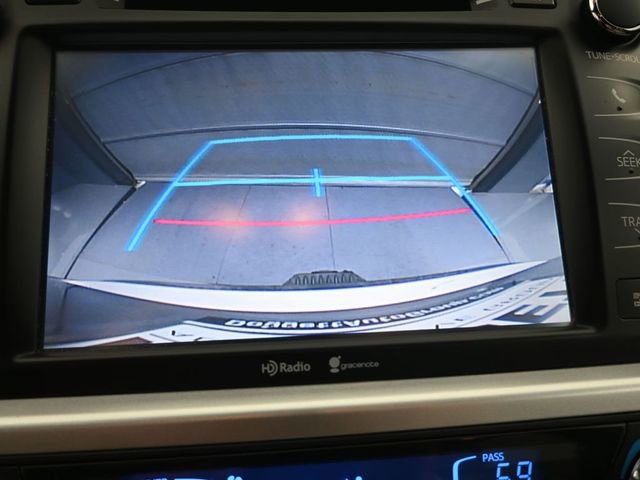 Used 2015 Toyota Highlander XLE image 32