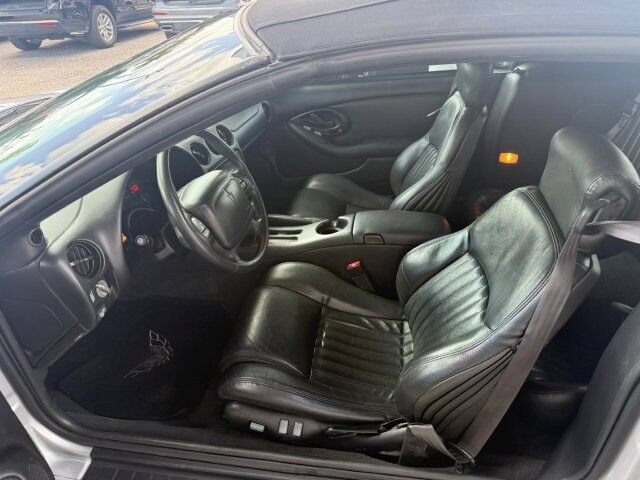 Used 2002 Pontiac Firebird Trans Am RWD image 4
