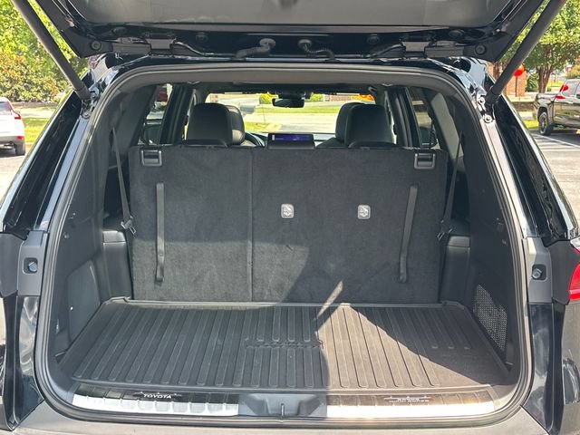Used 2024 Toyota Grand Highlander AWD Hybrid image 5