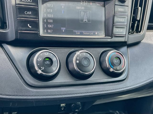 Used 2016 Toyota RAV4 LE FWD image 23