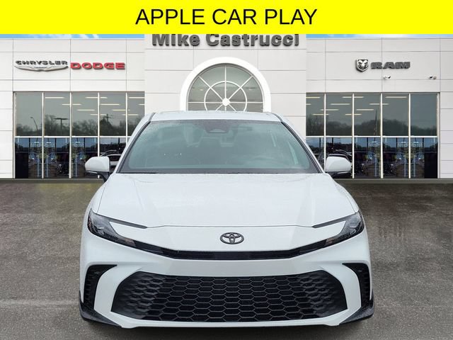 Used 2026 Toyota Camry SE FWD image 2