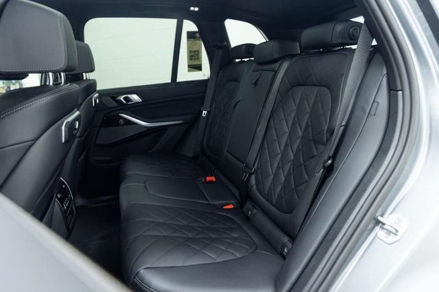 Used 2026 BMW X5 xDrive50e w/ Climate Comfort Package AWD/4WD image 27