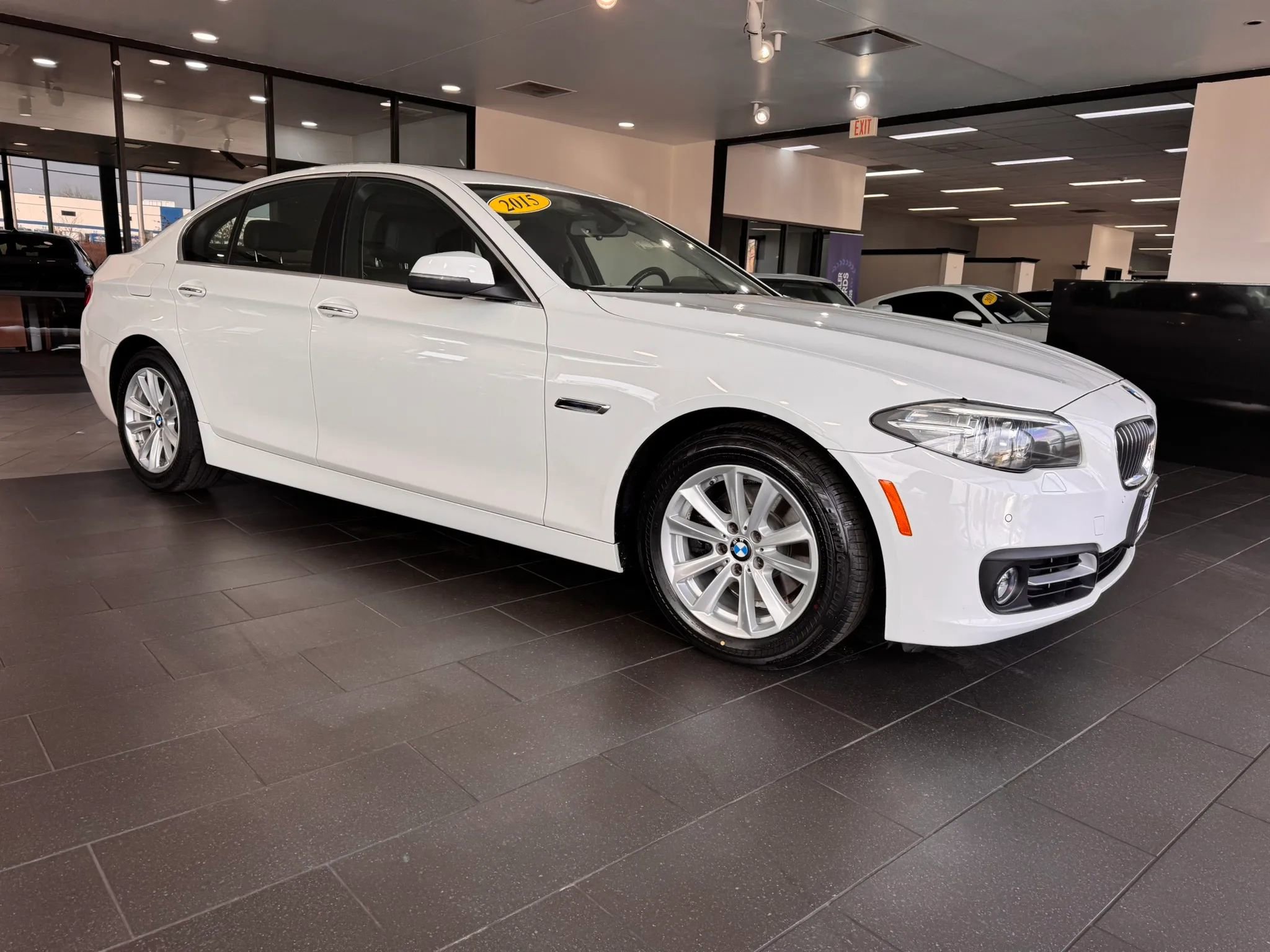 Used 2015 BMW 528i xDrive Sedan AWD/4WD image 6