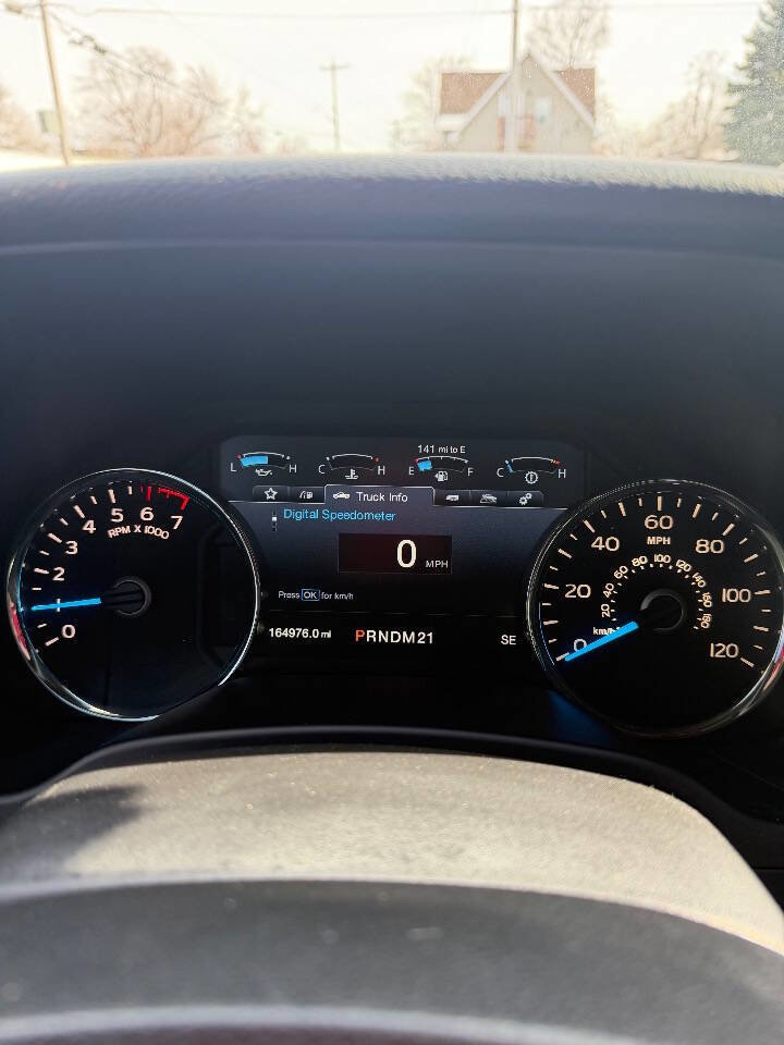 Used 2017 Ford F150 Lariat image 27