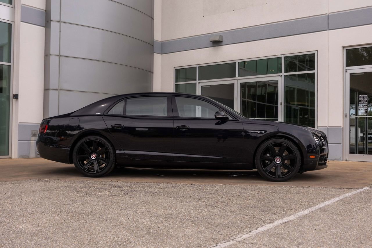 Used 2018 Bentley Flying Spur S V8 AWD/4WD image 4