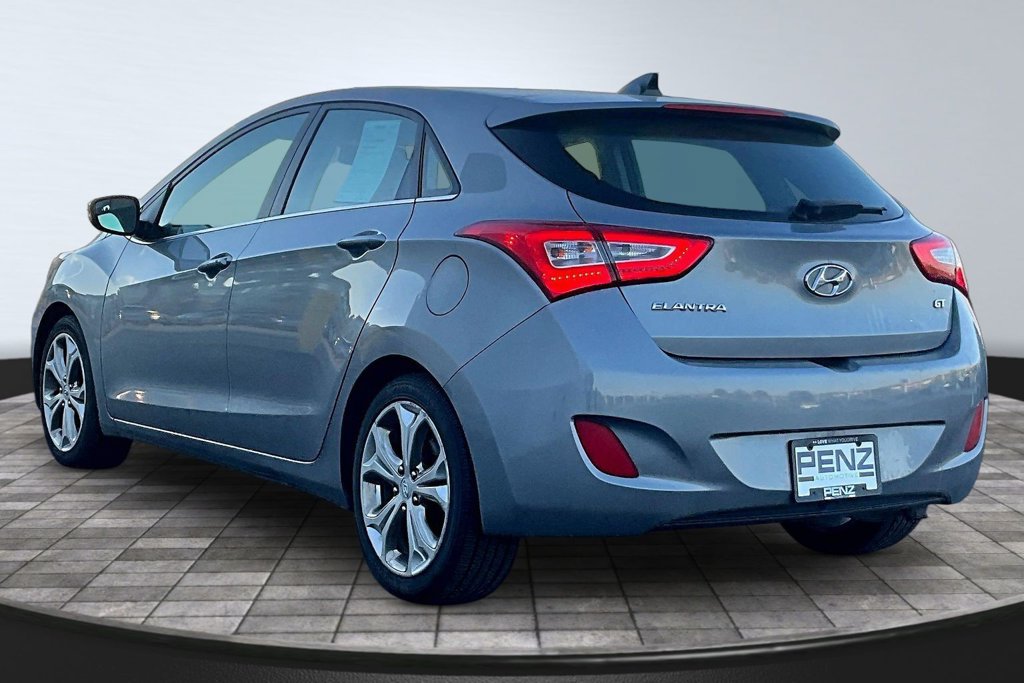 Used 2015 Hyundai Elantra GT w/ Option Group 03 FWD image 4