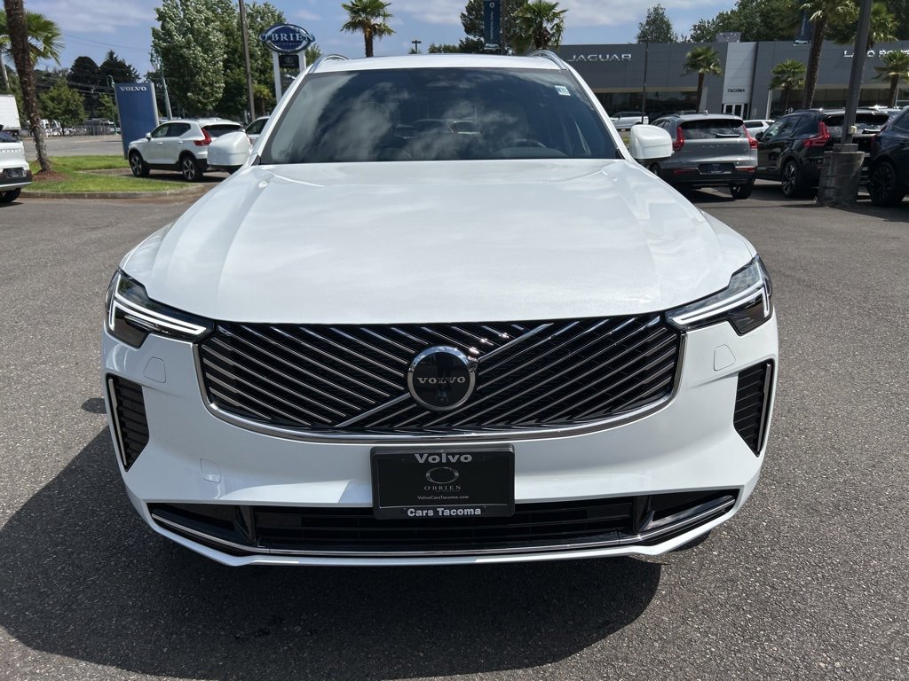 New 2026 Volvo XC90 B6 Plus w/ Protection Package Premier image 11