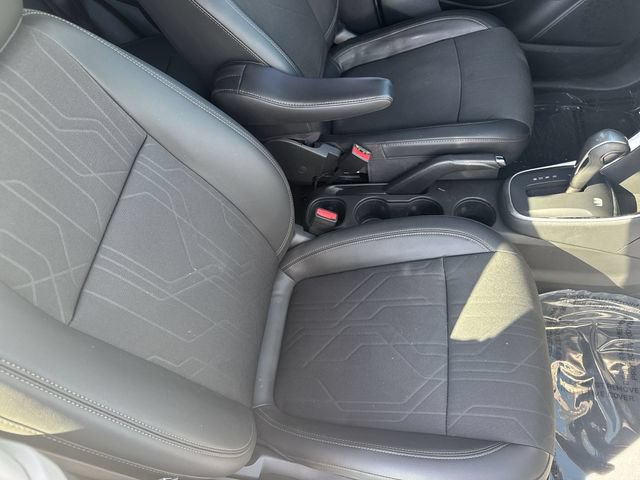 Certified 2022 Chevrolet Trax LT w/ LT Convenience Package AWD/4WD image 27