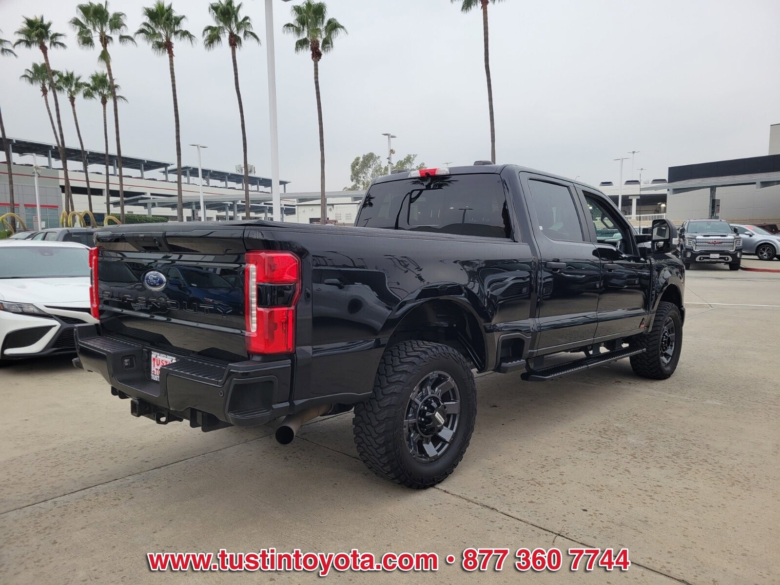 Used 2023 Ford F250 XL w/ STX Appearance Package image 4