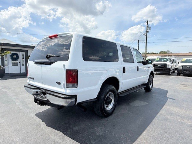 Used 2003 Ford Excursion XLT AWD/4WD image 6