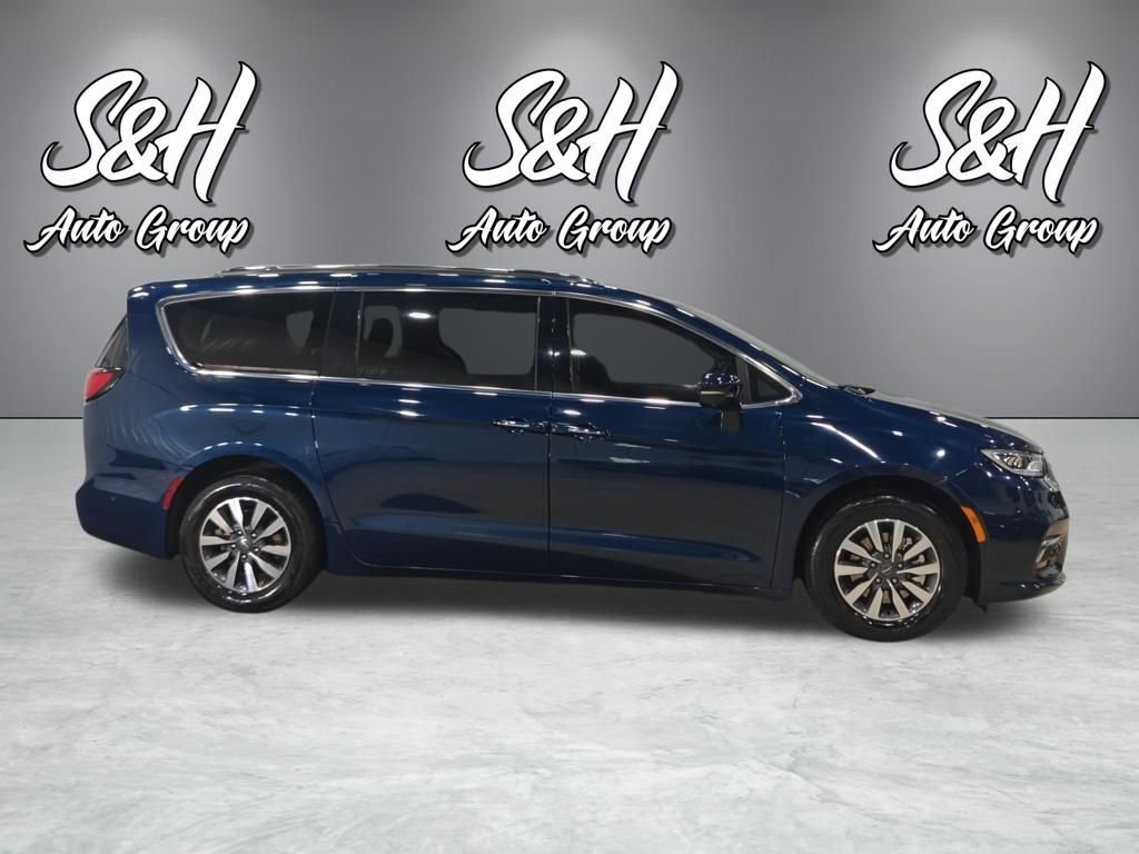 Used 2021 Chrysler Pacifica Touring-L image 20