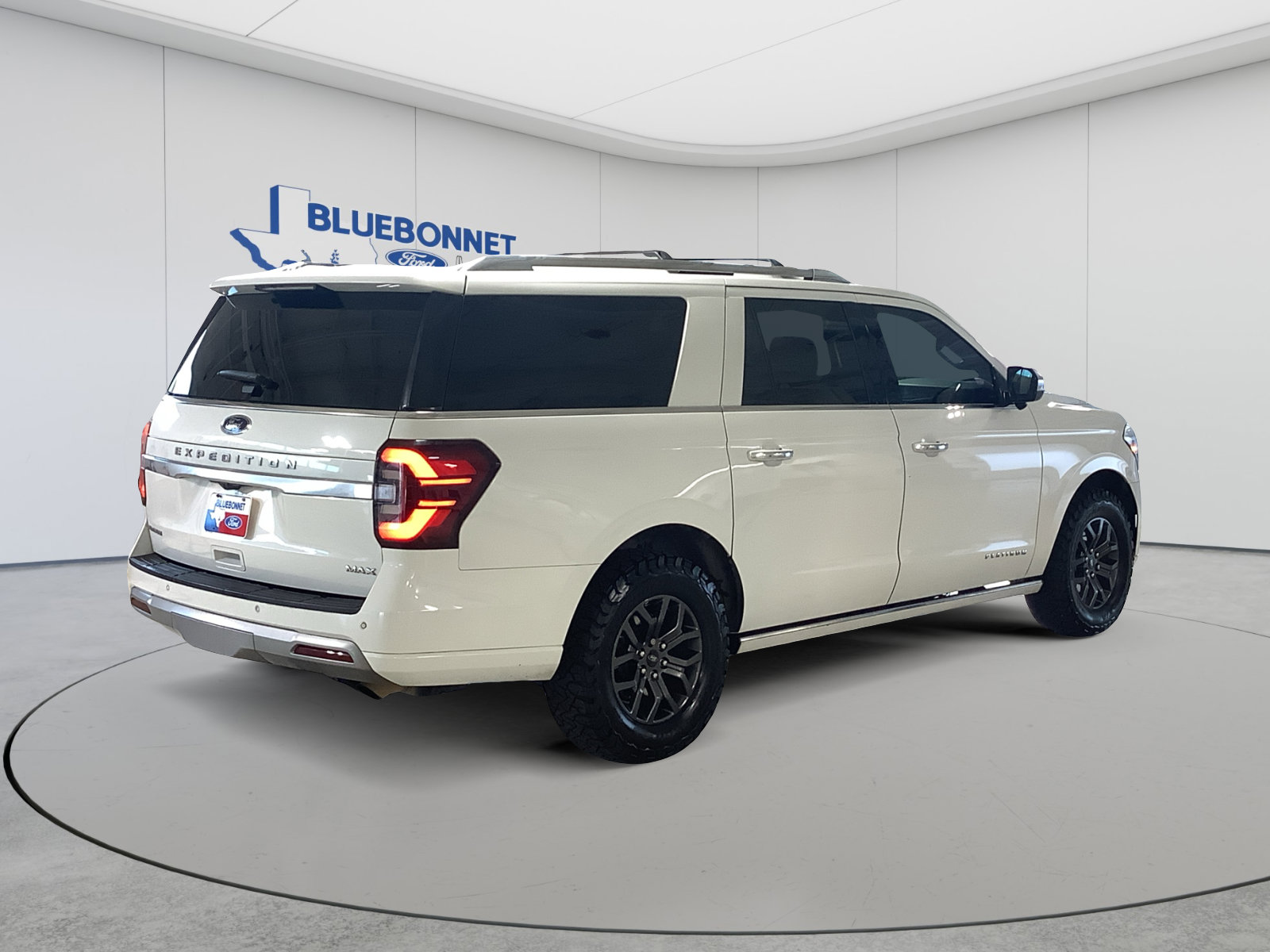 Used 2023 Ford Expedition Max Platinum AWD/4WD image 5