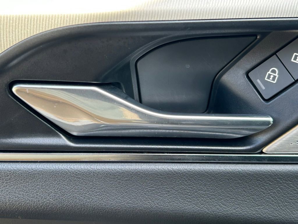 Used 2024 Jaguar F-PACE R-Dynamic S image 25