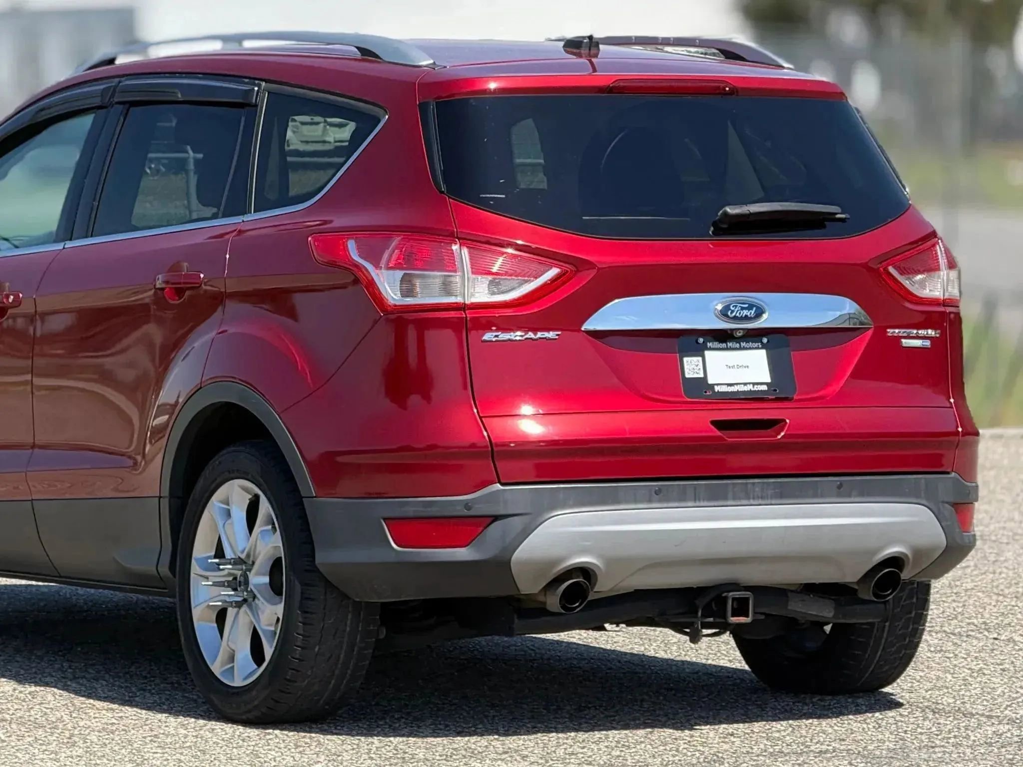 Used 2015 Ford Escape Titanium image 16