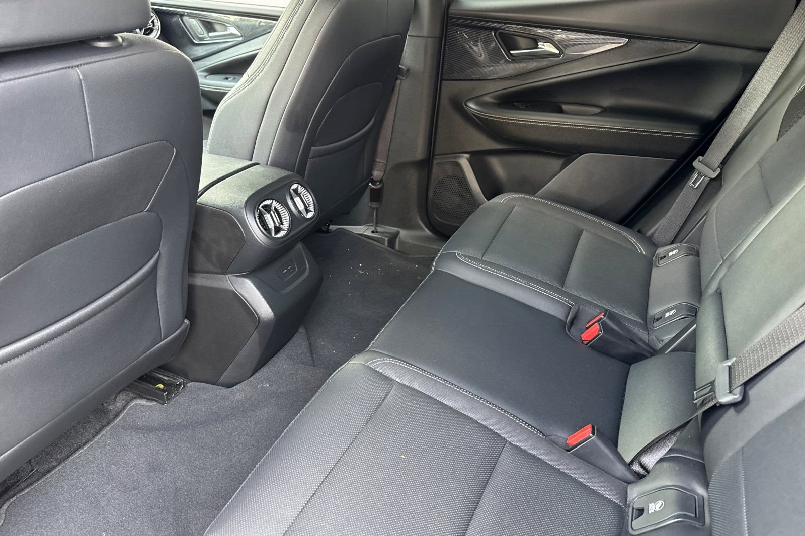 Used 2024 Chevrolet Blazer EV LT image 15