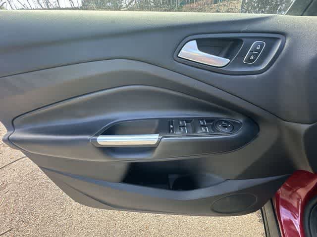 Used 2019 Ford Escape SE AWD/4WD image 16