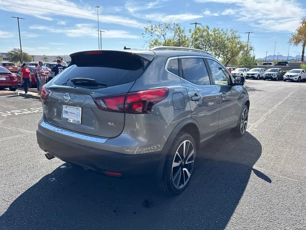 Used 2018 Nissan Rogue Sport SL FWD image 9