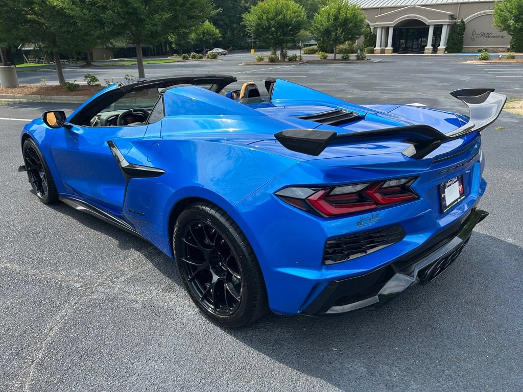 Used 2024 Chevrolet Corvette Z06 w/ Z07 Performance Package RWD image 31