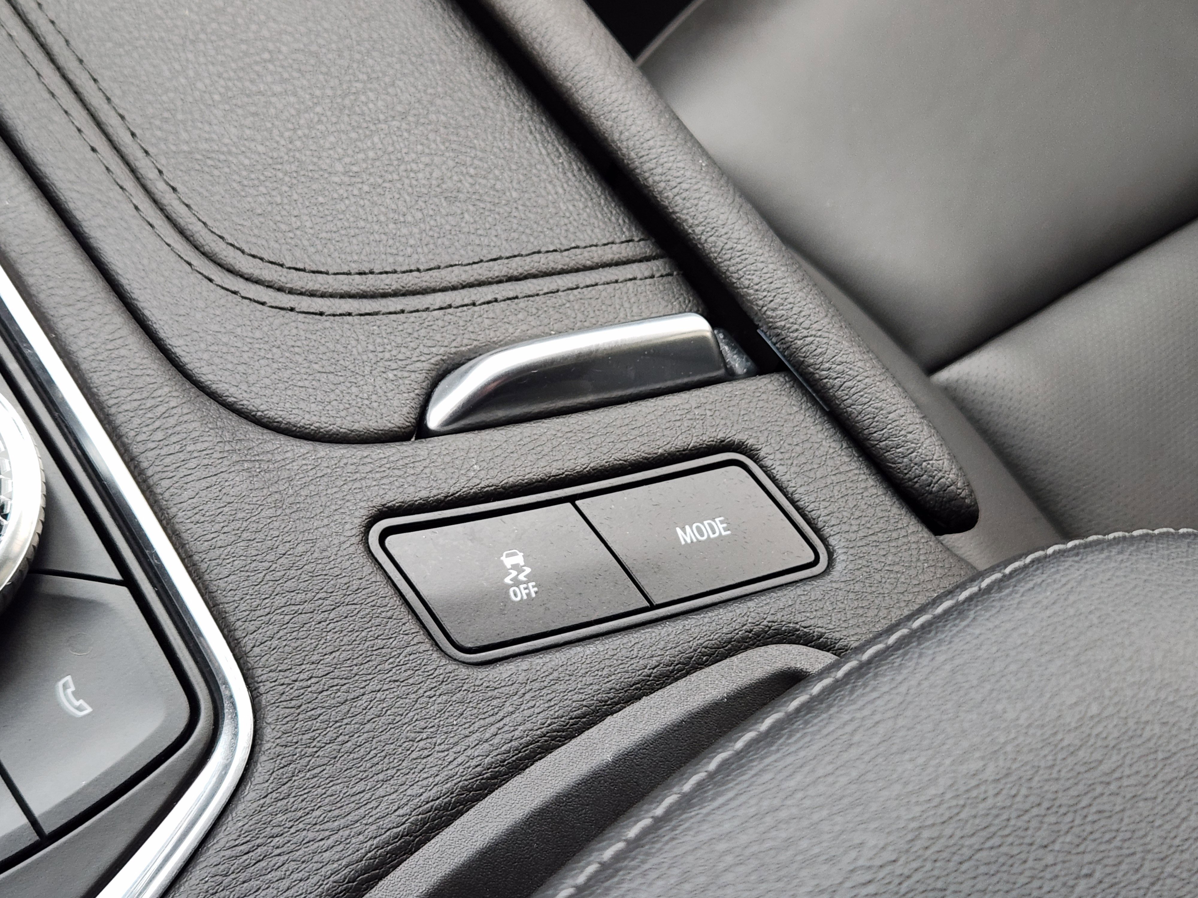 Used 2023 Cadillac XT6 Premium Luxury w/ Technology Package image 27