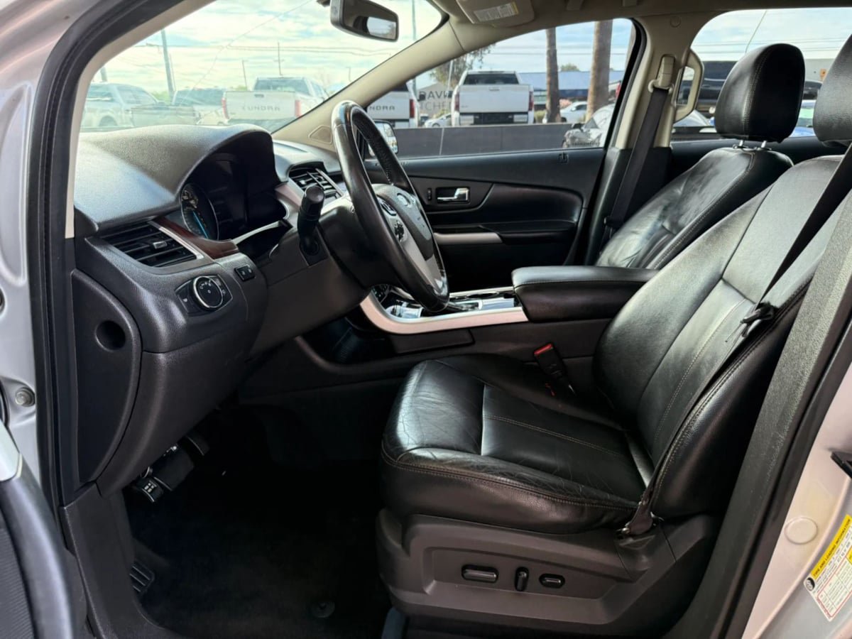 Used 2013 Ford Edge Limited FWD image 39