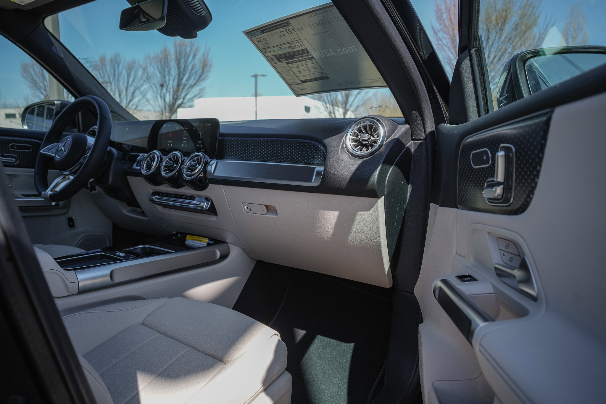 New 2026 Mercedes-Benz GLB 250 4MATIC image 22