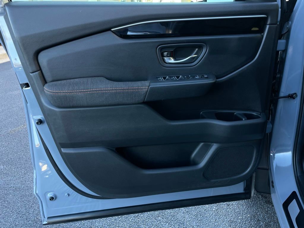Certified 2025 Honda Pilot Sport image 23
