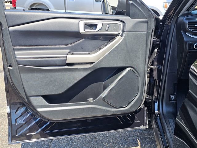Certified 2023 Ford Explorer XLT w/ Equipment Group 202A image 14