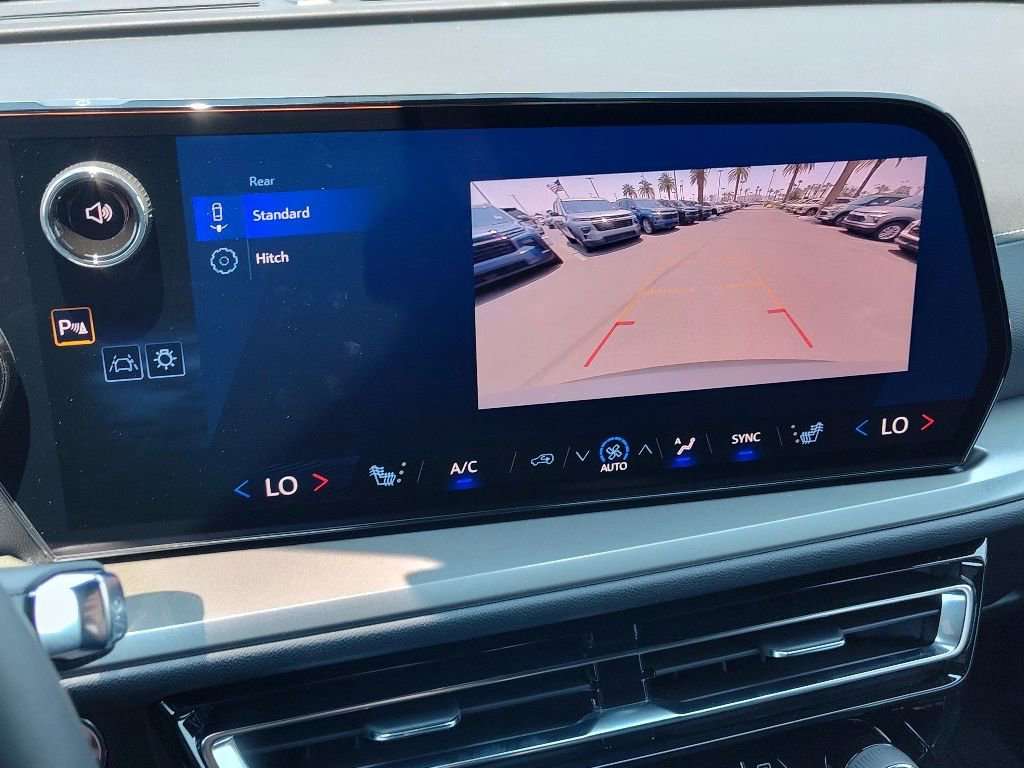 New 2025 Chevrolet Traverse LT w/ LPO, Floor Liner Package image 13