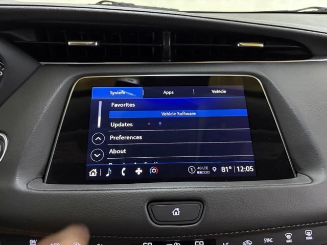 Used 2023 Cadillac XT4 Premium Luxury w/ Technology Package AWD/4WD image 64