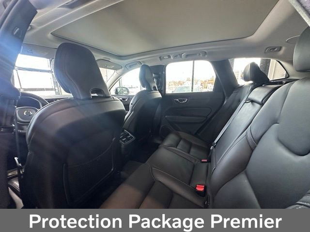 Used 2023 Volvo XC60 B5 Ultimate w/ Climate Package image 16