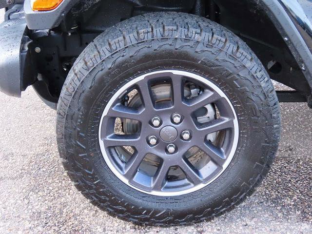 Used 2023 Jeep Gladiator Overland w/ Popular Equipment Package image 14