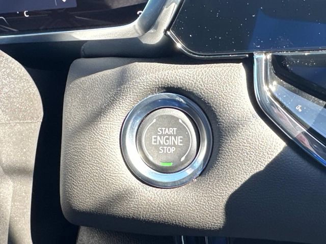 New 2026 GMC Canyon Elevation w/ Convenience Package image 32