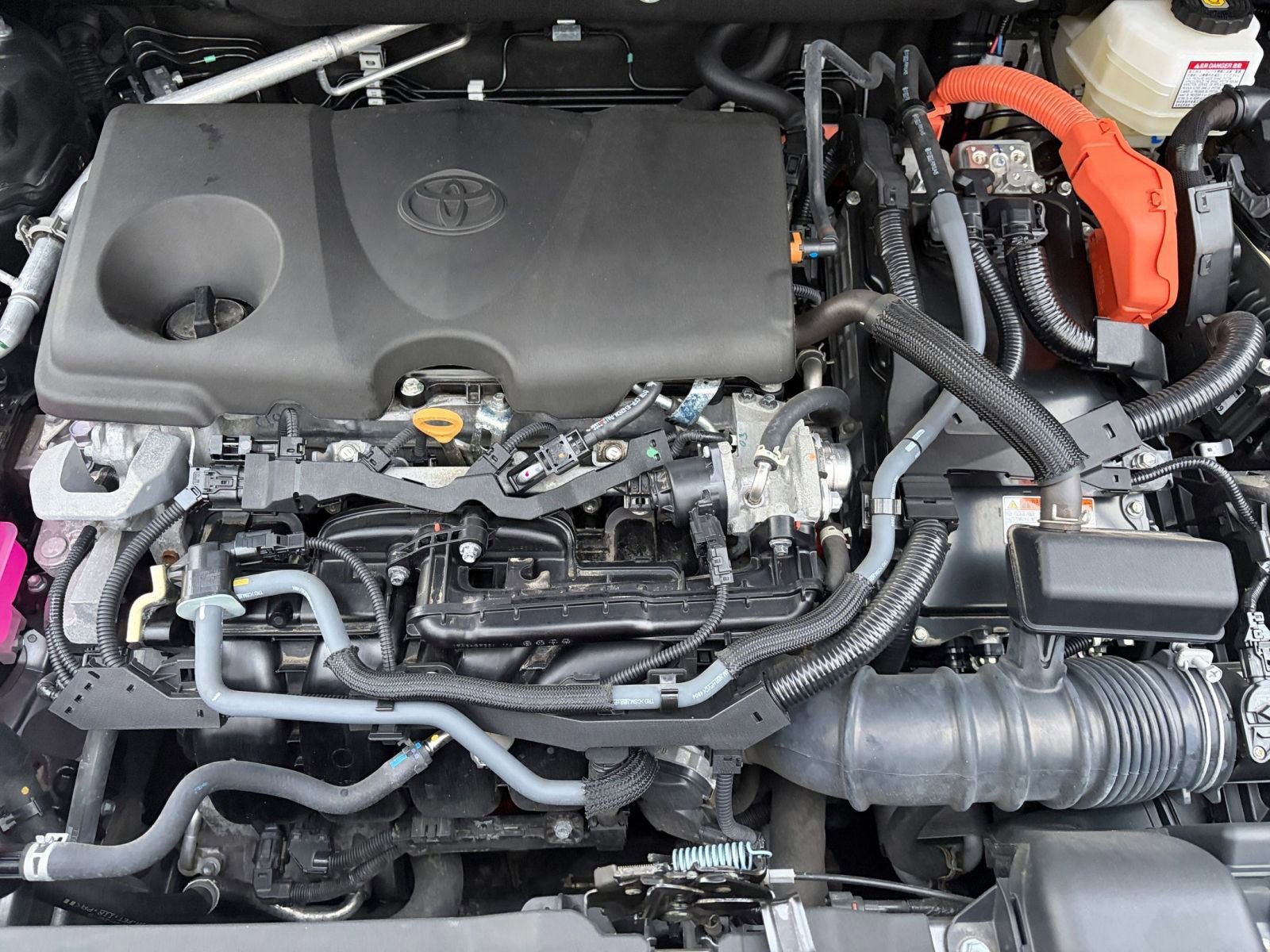 Used 2025 Toyota RAV4 LE AWD/4WD image 31