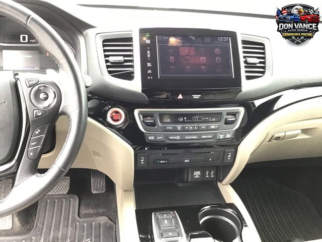Used 2016 Honda Pilot Touring image 17