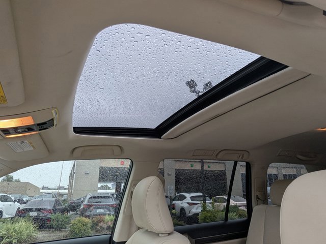 Used 2022 Lexus GX 460 Premium image 16