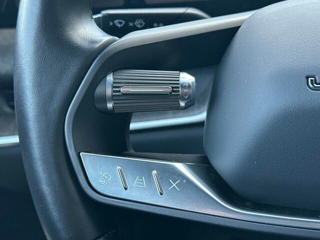 Used 2024 Lucid Air Touring image 27