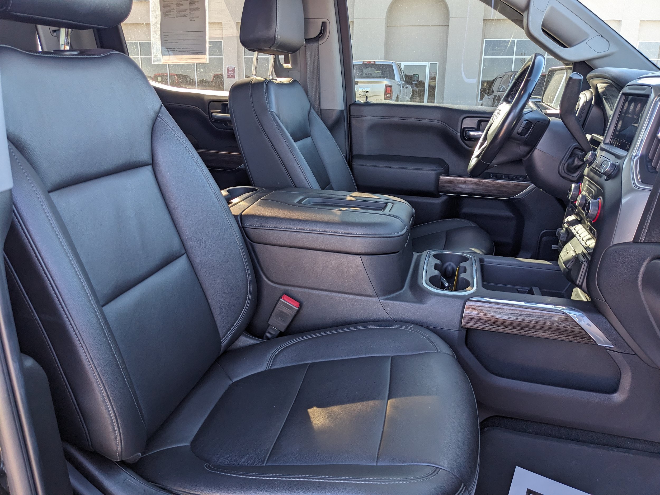 Used 2021 Chevrolet Silverado 1500 LT Trail Boss w/ Convenience Package II AWD/4WD image 33