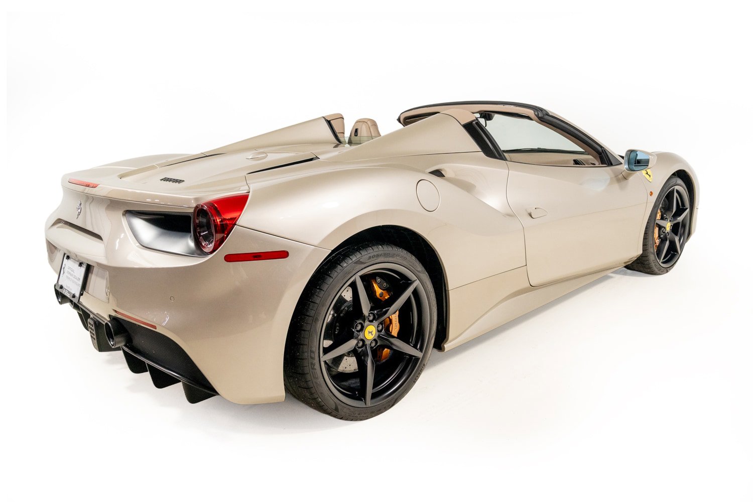 Used 2018 Ferrari 488 Spider RWD image 19