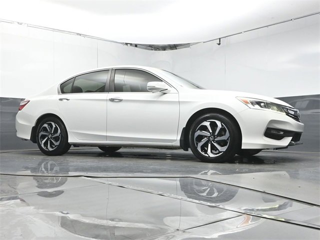 Used 2016 Honda Accord EX-L image 29