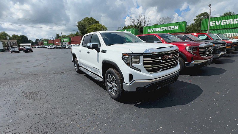 New 2026 GMC Sierra 1500 SLT w/ SLT Premium Package image 9