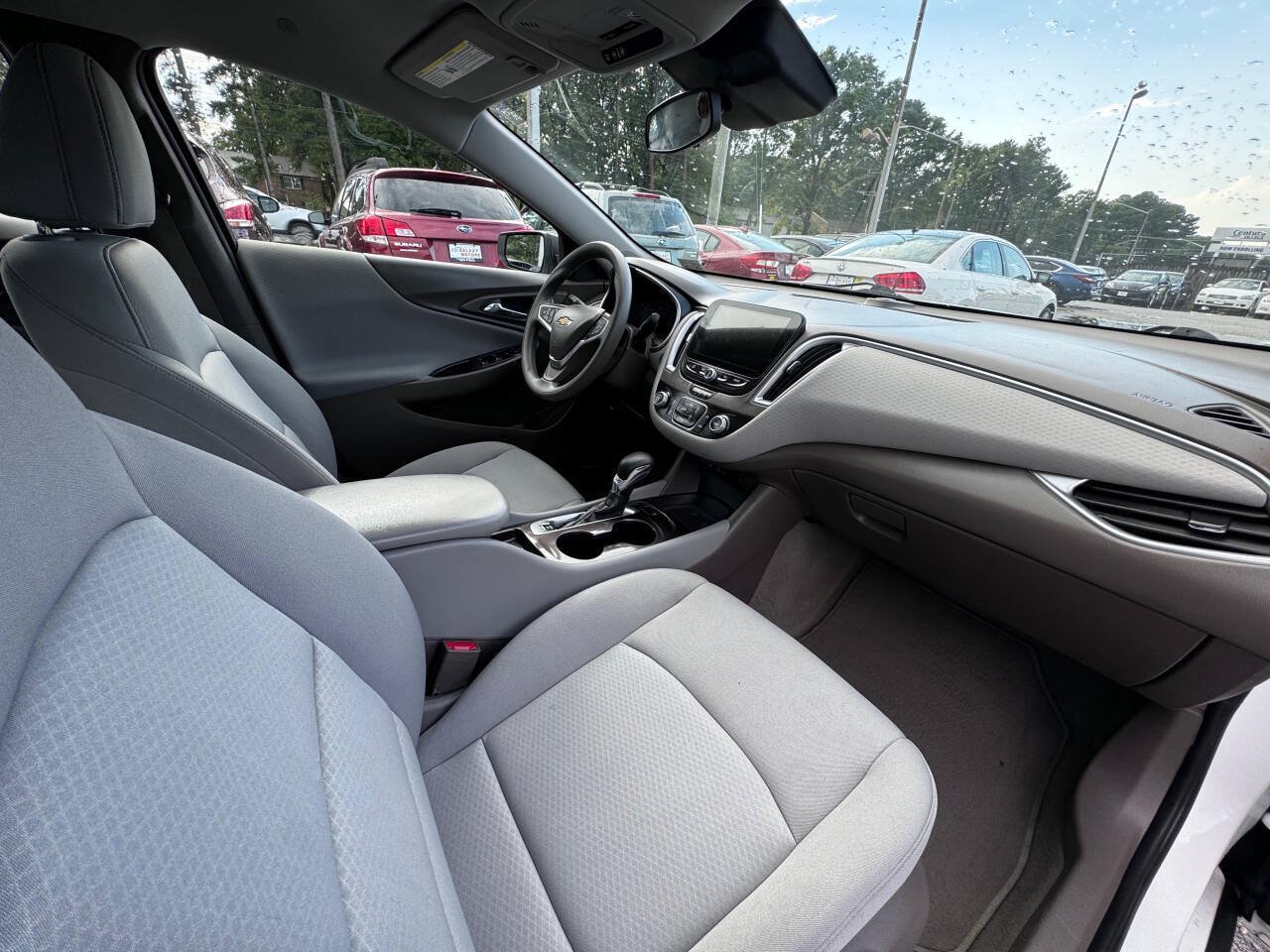 Used 2023 Chevrolet Malibu LS FWD image 12