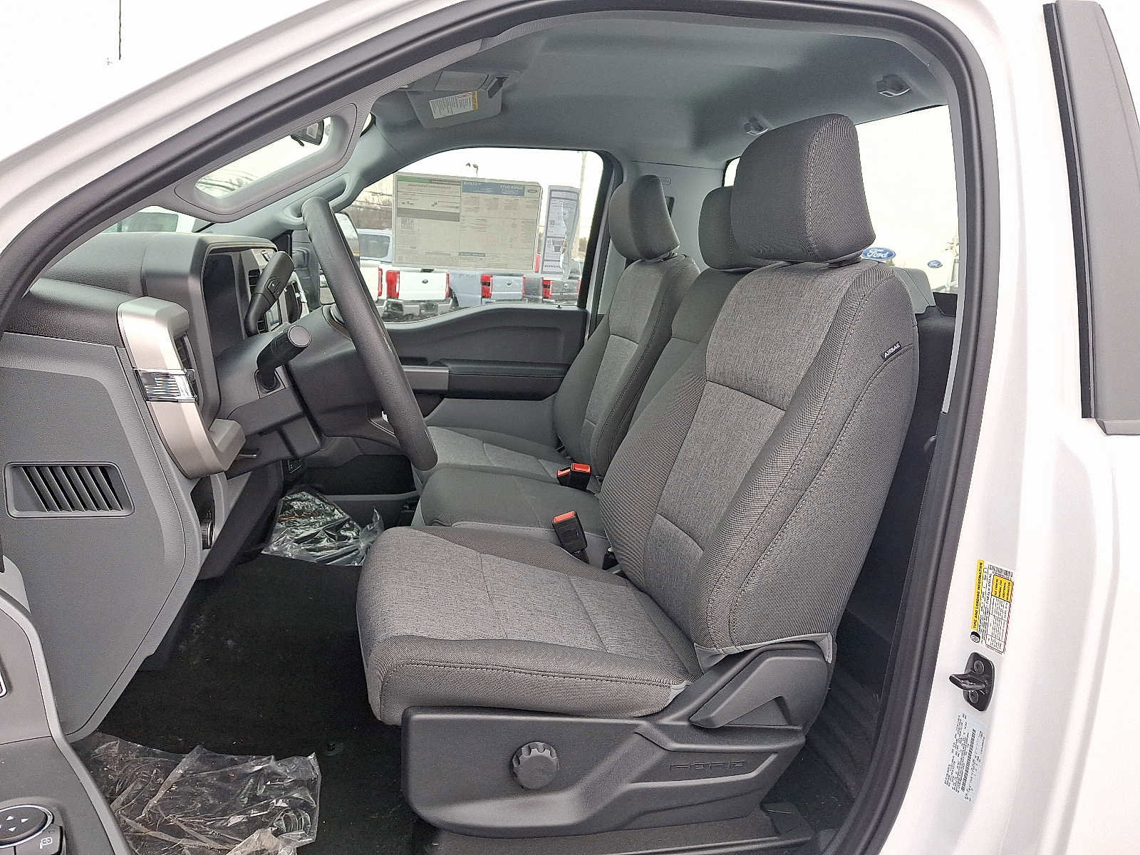 New 2025 Ford F350 XL w/ STX Appearance Package AWD/4WD image 9