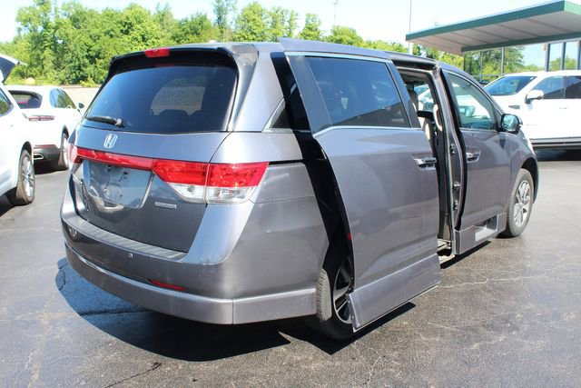 Used 2014 Honda Odyssey Touring Elite image 10