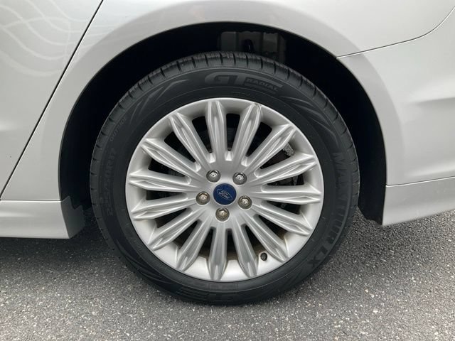 Used 2016 Ford Fusion SE FWD image 19