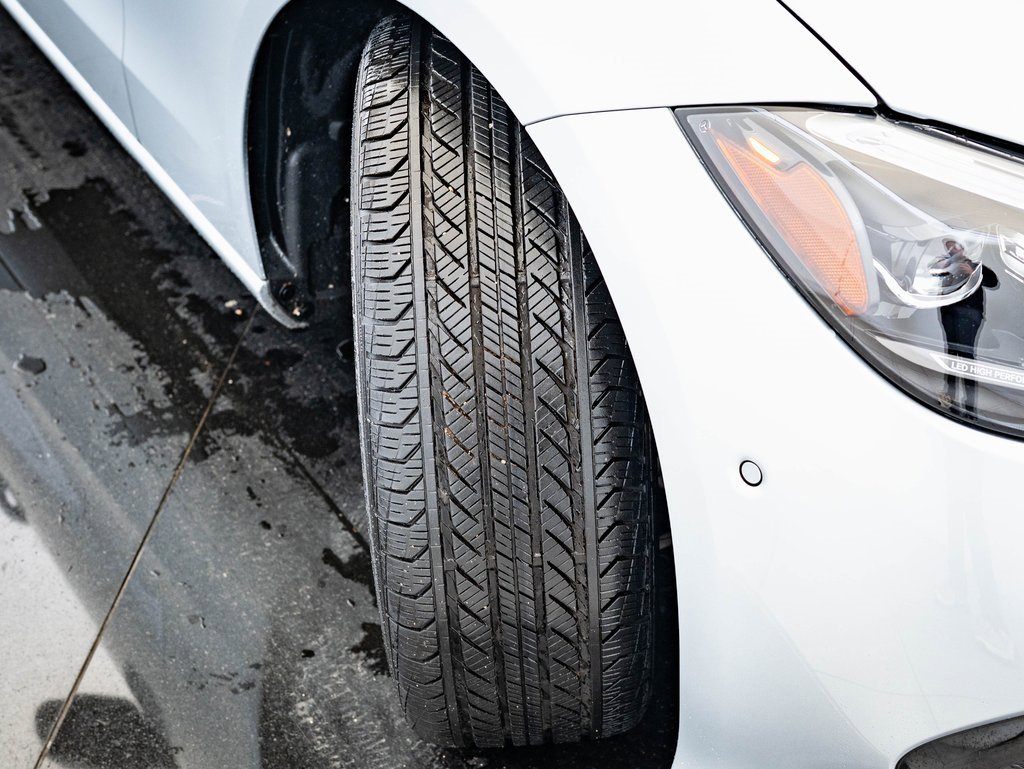 Certified 2025 Mercedes-Benz C 300 4MATIC Sedan image 39