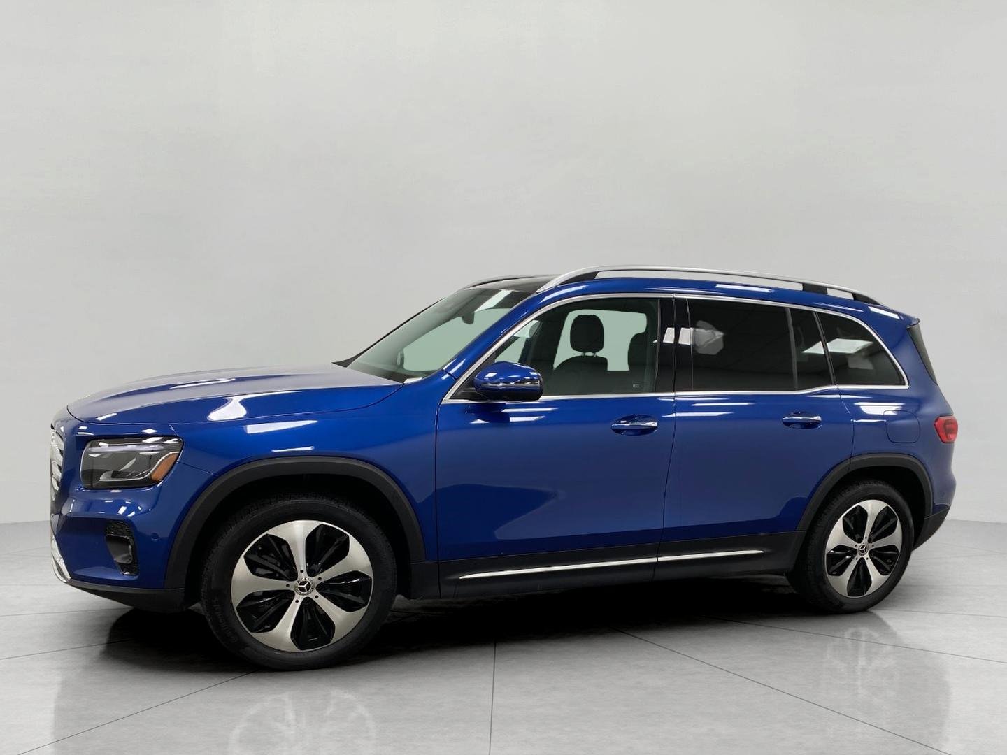 Used 2026 Mercedes-Benz GLB 250 4MATIC image 8