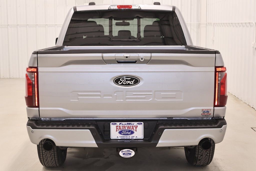 New 2026 Ford F150 XLT w/ Equipment Group 302A MID image 8