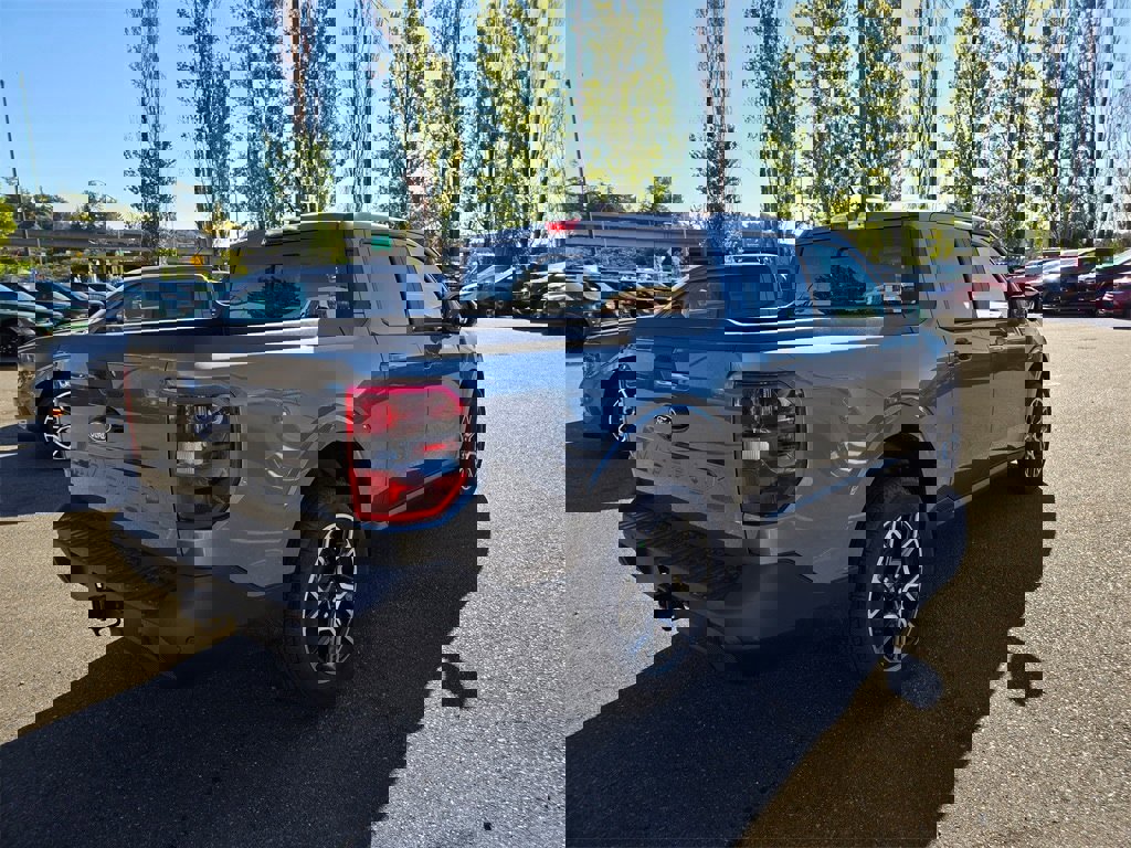 New 2025 Ford Maverick Lariat image 5